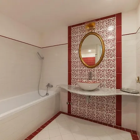 Guesthost - Palazzo Altieri Elegant Daire *